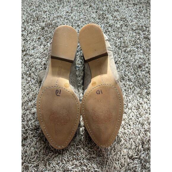 Vince Camuto Perforated Suede Booties Clorieea size 10. - Picture 6 of 8